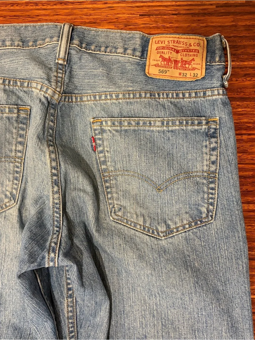 Levi’s 569 Loose Straight Jeans Vintage Y2K Medium Wash 32x32